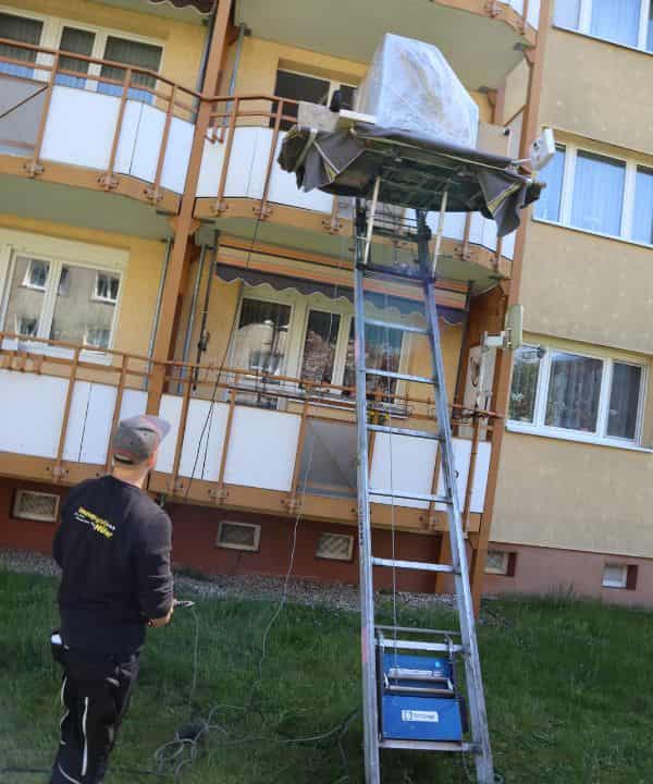 Büroumzug mit Möbellift in Göppingen
